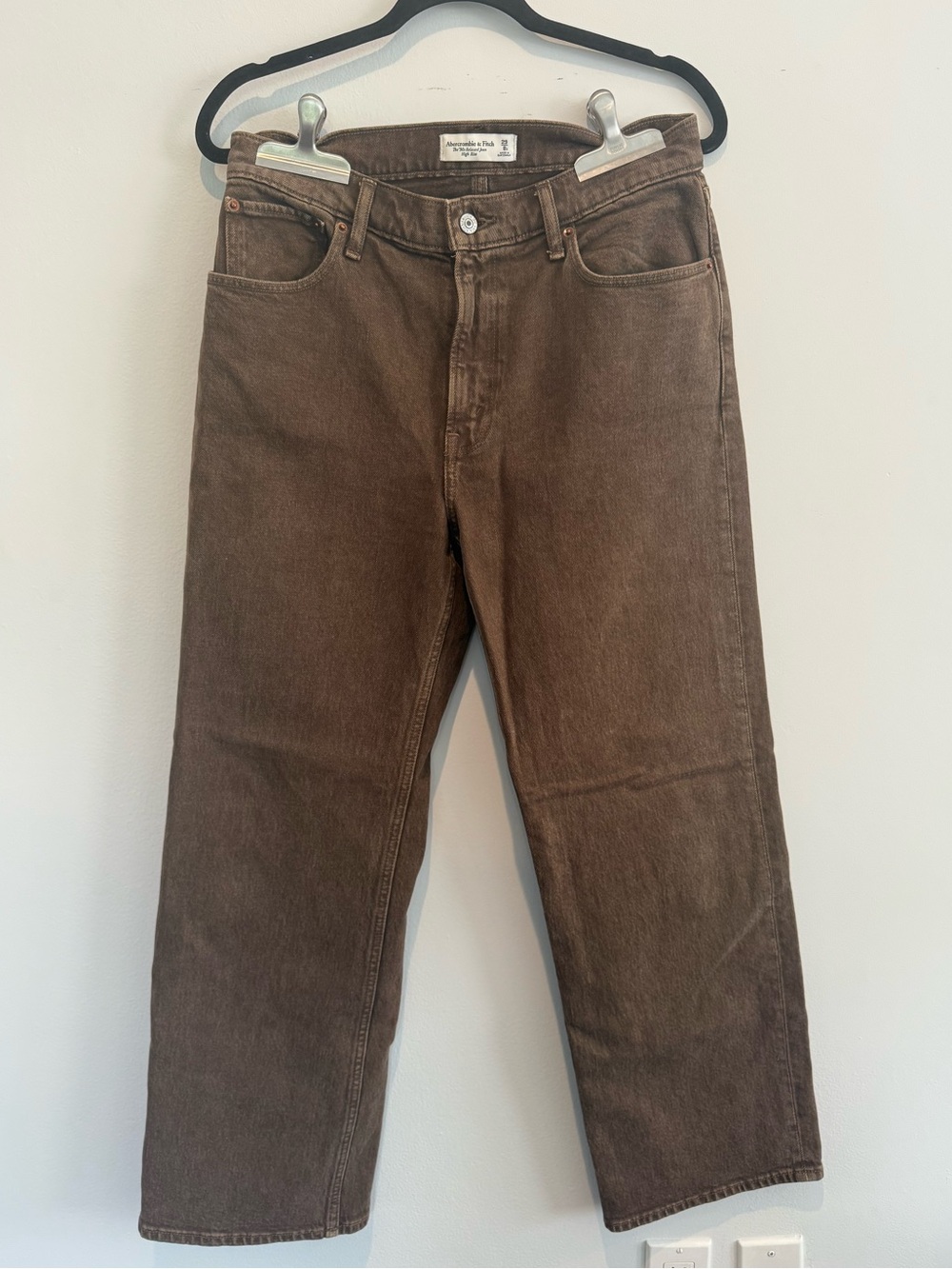 A&F 90’s relaxed Jean high rise, brown